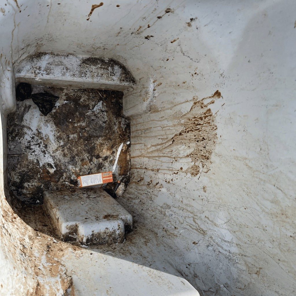 Before and after trash bin steam cleaning proof